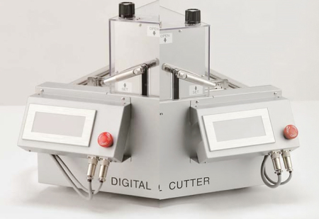 タッチパネル取付位置が変更可能